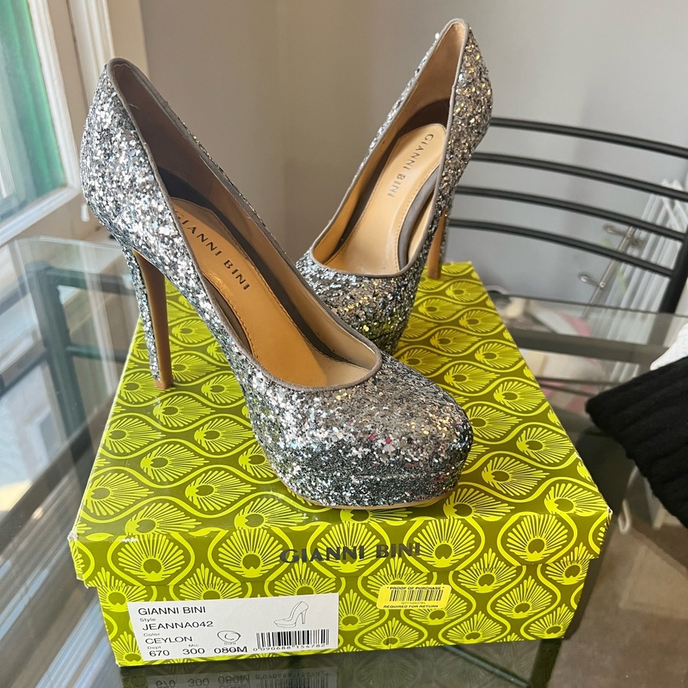 Gianni Bini Blue Navy Pumps